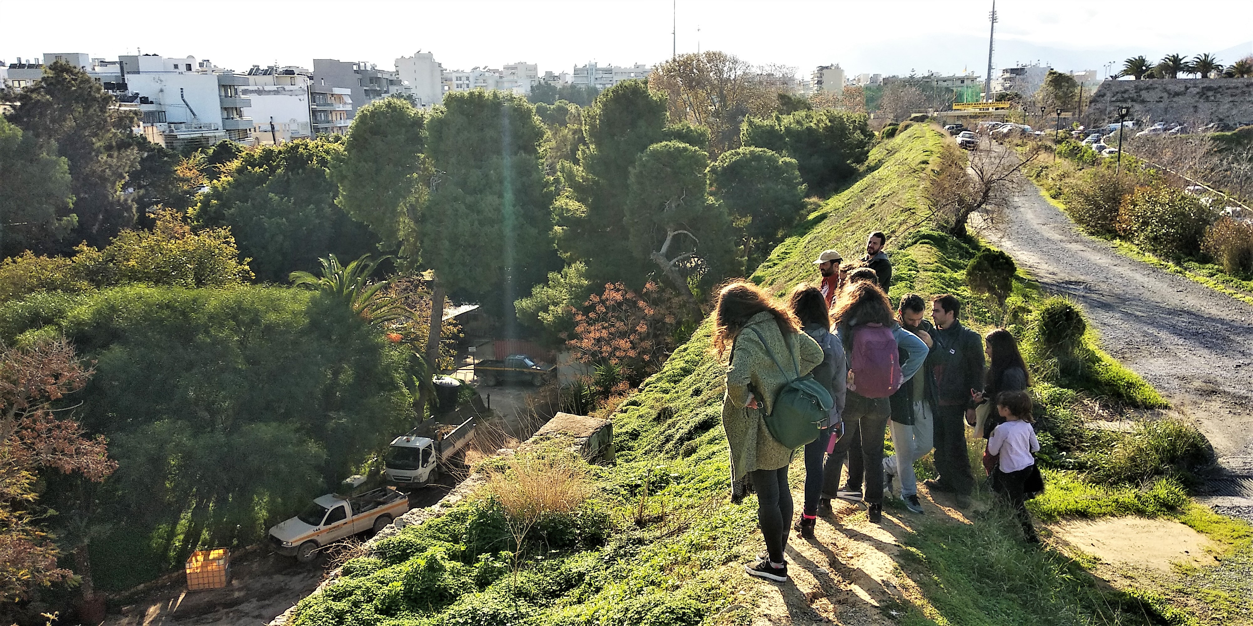 DER FALL DER STADTKRONE  